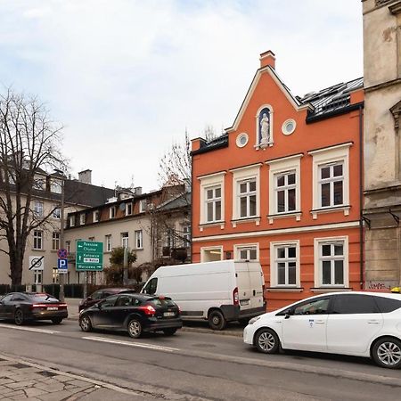 City Studio With Ac Czarnowiejska By Renters Cracovia Esterno foto